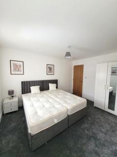 undefined, Room 3, 90A Windermere Rd, BRISTOL