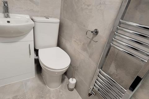 undefined, Room 3, 90A Windermere Rd, BRISTOL