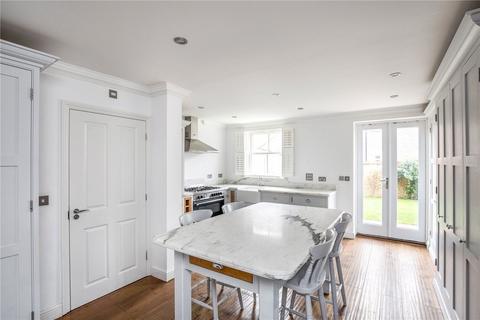 4 bedroom end of terrace house to rent, Manor Street, Berkhamsted HP4