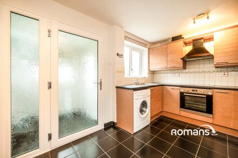 2 bedroom terraced house to rent, Pinewood Park, Farnborough, Hampshire, GU14
