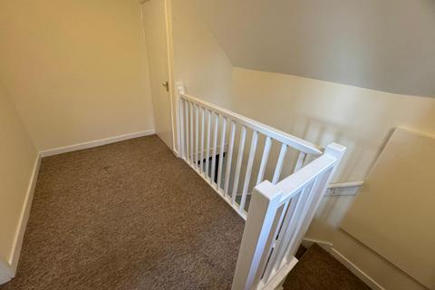 1 bedroom semi-detached house to rent, Hanbury Rd  Hanbury  WR9 7DY