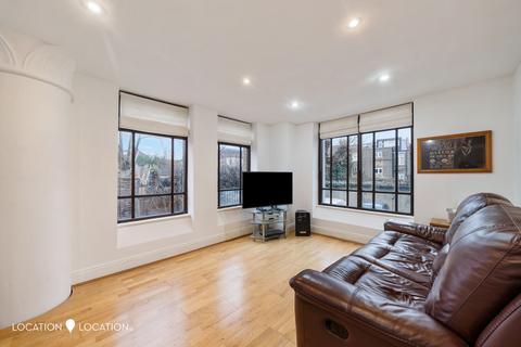 2 bedroom flat for sale, Ark Court, Alkham Road, N16
