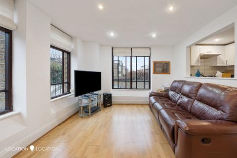 2 bedroom flat for sale, Ark Court, Alkham Road, N16
