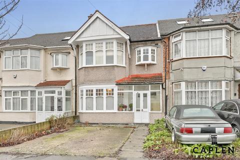 3 bedroom terraced house for sale, Lynton Crescent, Ilford