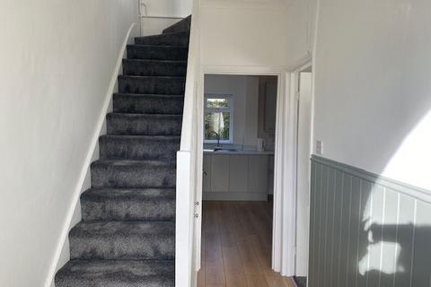3 bedroom semi-detached house to rent, Bexhill Road, St. Leonards-on-Sea TN38