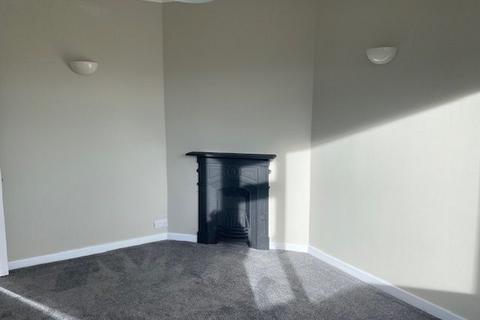 3 bedroom semi-detached house to rent, Bexhill Road, St. Leonards-on-Sea TN38