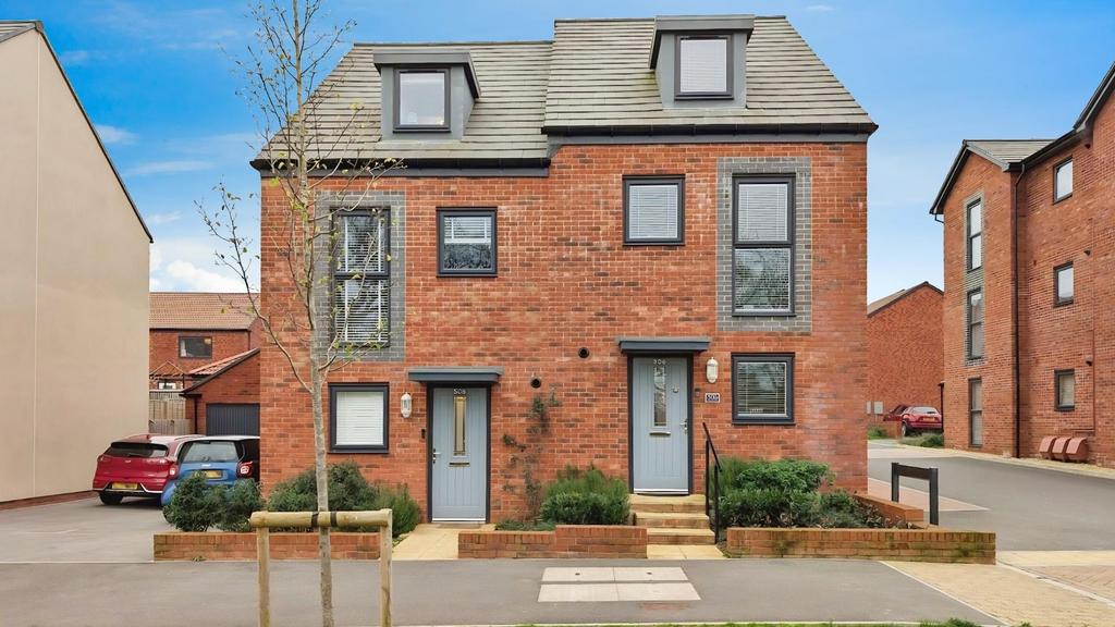 508 Dowsell Way front shot d.jpg
