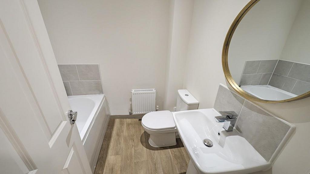 508 Dowsell Way bathroom c.jpg
