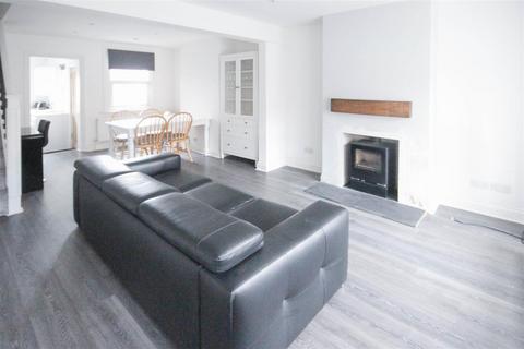 undefined, Victoria Road, Brentwood