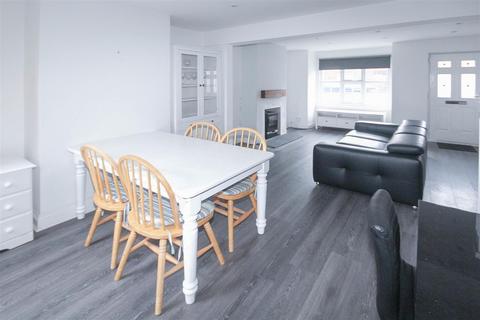 undefined, Victoria Road, Brentwood