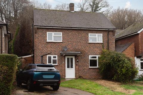 3 bedroom detached house for sale, Sandhills Road, Reigate