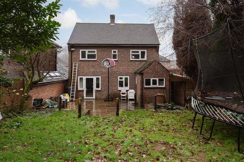 3 bedroom detached house for sale, Sandhills Road, Reigate