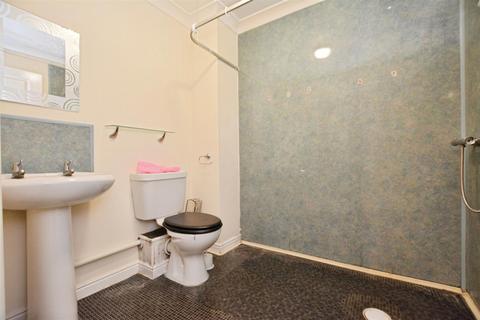 2 bedroom apartment to rent, Cottage Beck Road, Scunthorpe