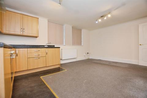 2 bedroom apartment to rent, Cottage Beck Road, Scunthorpe