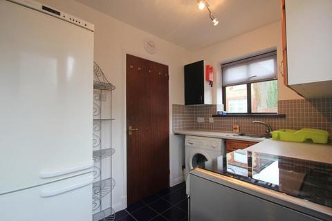 2 bedroom detached house to rent, Fanny Street, Cardiff CF24