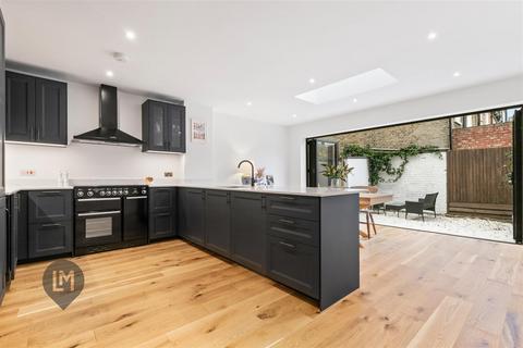 4 bedroom house to rent, Brookwood Road, London