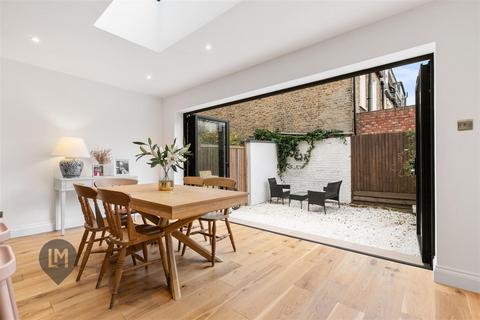 4 bedroom house to rent, Brookwood Road, London