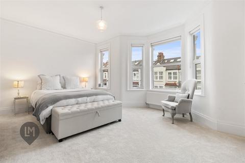4 bedroom house to rent, Brookwood Road, London