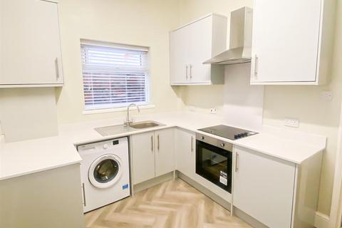 2 bedroom apartment to rent, Beech Avenue, Forest Fields, Nottingham