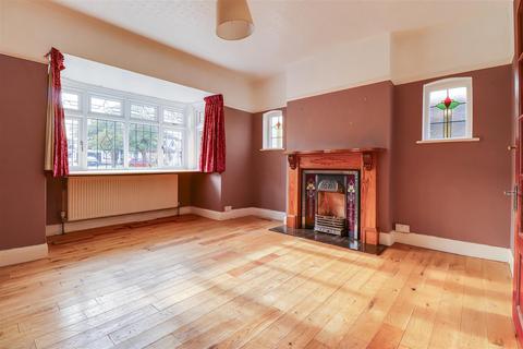 undefined, Highlands Boulevard, Leigh-On-Sea SS9