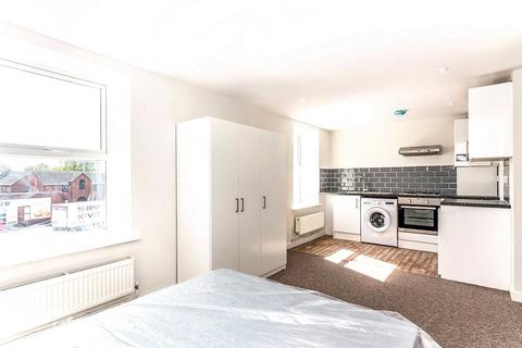 1 bedroom flat to rent, Park Street, Telford TF1