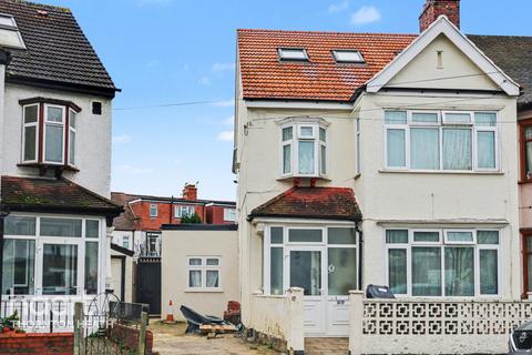 undefined, Goldwell Road, Thornton Heath