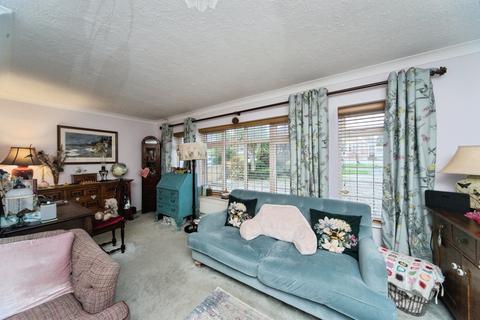 4 bedroom detached house for sale, Willingdon Park Drive, Eastbourne BN22