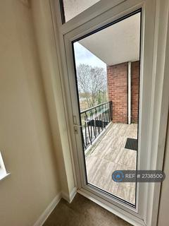 2 bedroom flat to rent, Avenue Road, Leamington Spa, CV31