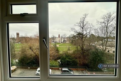 2 bedroom flat to rent, Avenue Road, Leamington Spa, CV31
