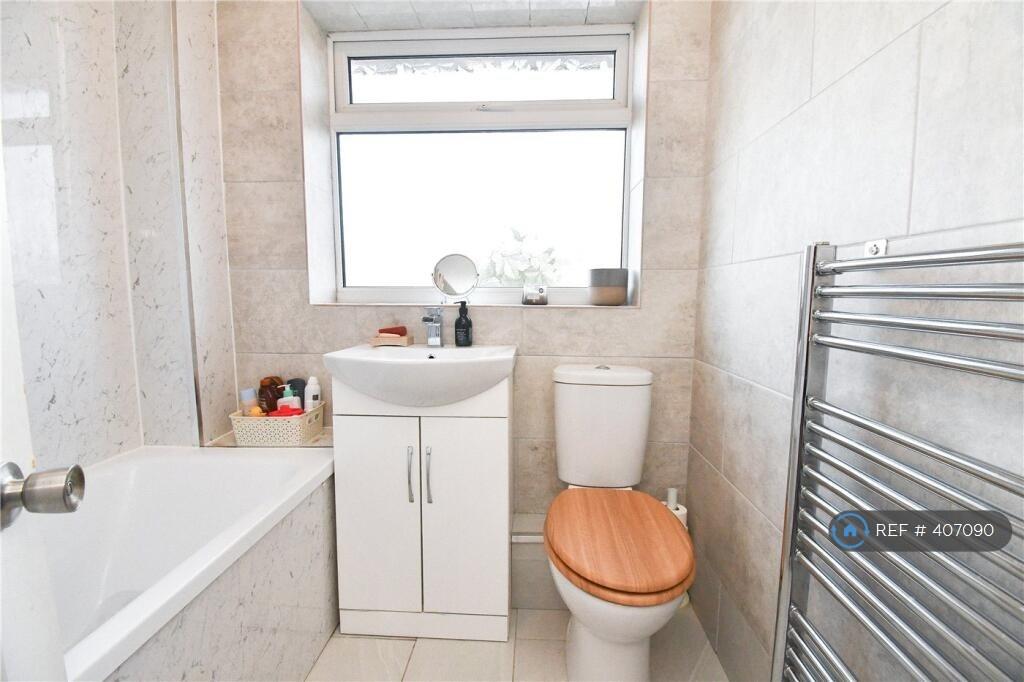 Main Bathroom