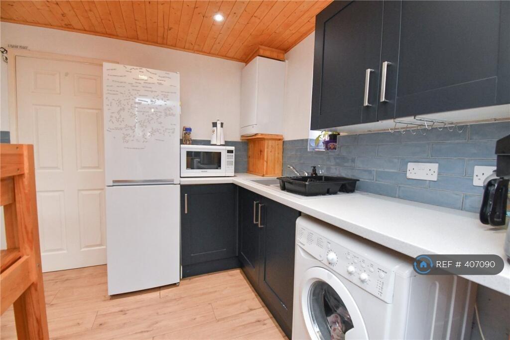 Kitchen Sink Area
