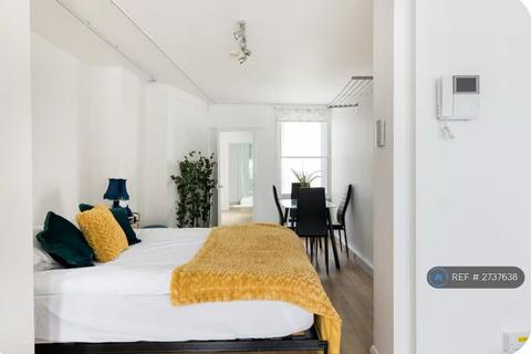 Studio to rent, Old Compton Street, London, W1D
