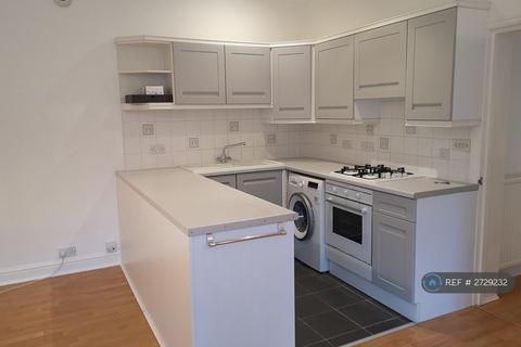 1 bedroom flat to rent, Surbiton Hill Park, Surbiton, KT5