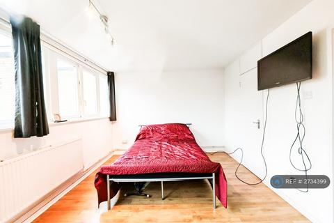 1 bedroom flat to rent, Grange Place, London, NW6