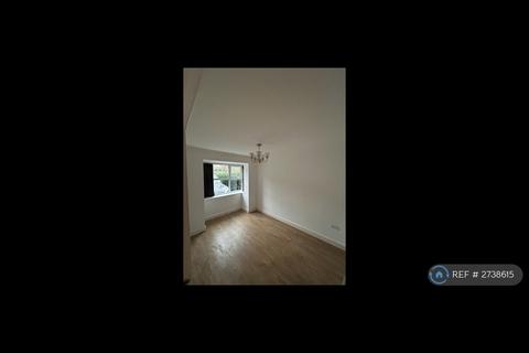 3 bedroom detached house to rent, Wheatley Drive, Castleford, WF10