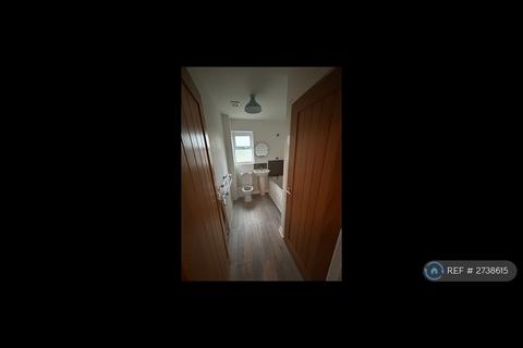 3 bedroom detached house to rent, Wheatley Drive, Castleford, WF10