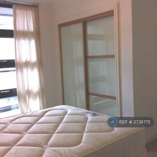 1 bedroom flat to rent, Azure Court, London, NW9