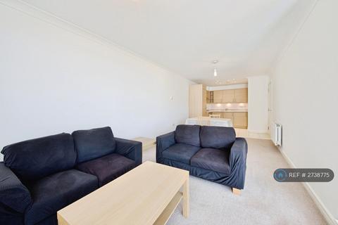 1 bedroom flat to rent, Azure Court, London, NW9