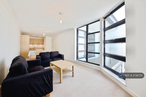 1 bedroom flat to rent, Azure Court, London, NW9