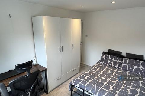1 bedroom in a house share to rent, Luton, Luton, LU2