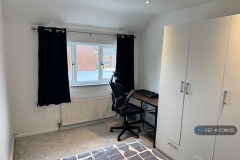 1 bedroom in a house share to rent, Luton, Luton, LU2