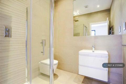 2 bedroom flat to rent, The Braccans, Bracknell, RG12