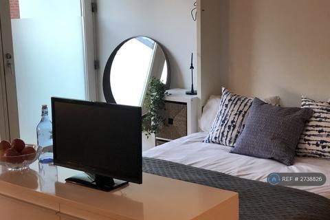 1 bedroom flat to rent, Lumiere Building, Manchester, M15