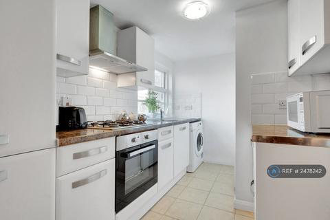 2 bedroom flat to rent, Barking Road, London, E13