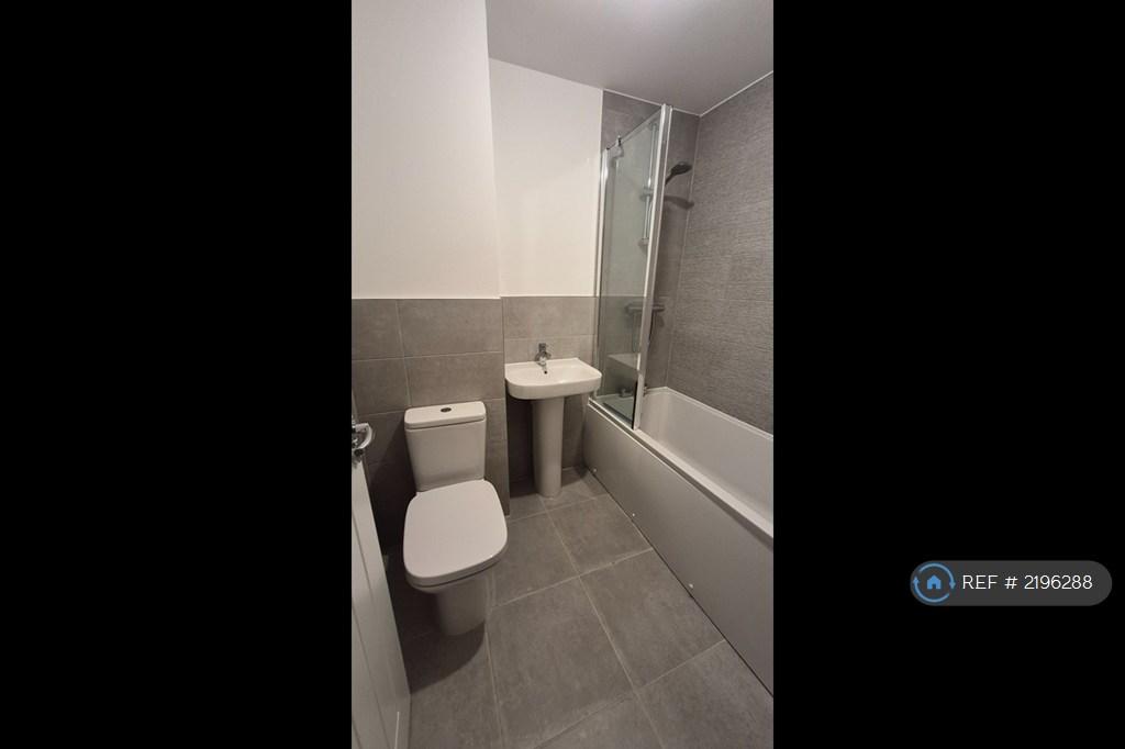 Main Bathroom