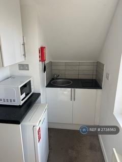 Studio to rent, Hendon Way, London, NW2