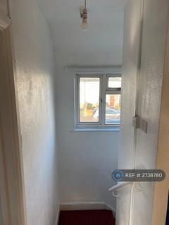 2 bedroom flat to rent, Marlborough Road, Uxbridge, UB10