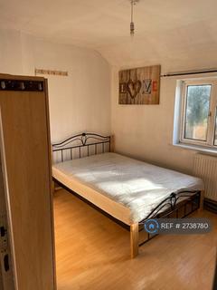 2 bedroom flat to rent, Marlborough Road, Uxbridge, UB10