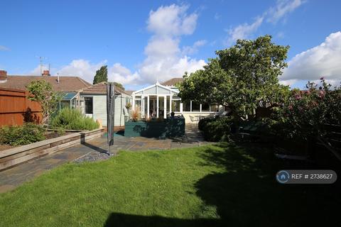 undefined, Highclere Avenue, Swindon, SN3