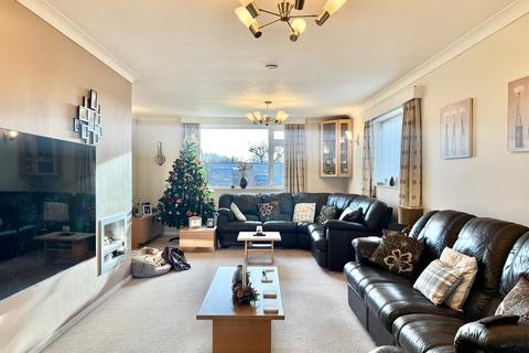 4 bedroom detached house for sale, Church Crescent, Ipswich IP8